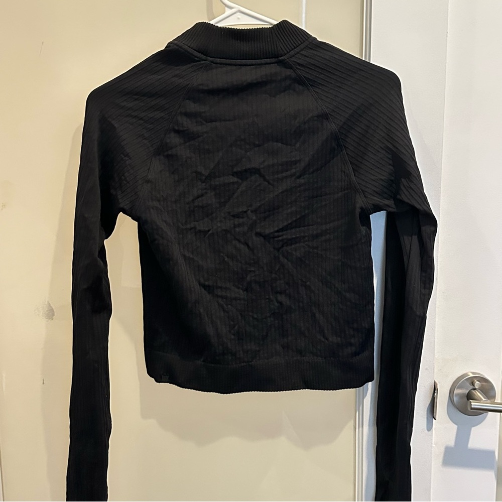 Lululemon Rest Less Cropped Half Zip Rib Black - Picture 5 of 7